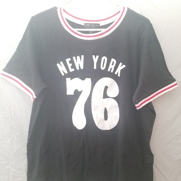 New York Women Top (plus size Size 2X) - Picture 2 of 5
